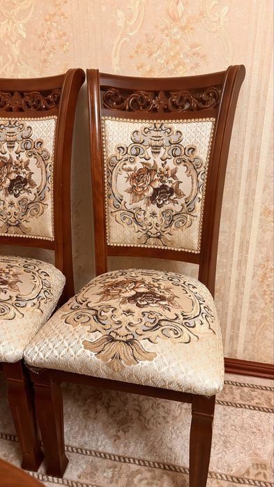 Premium stol stul to’plami