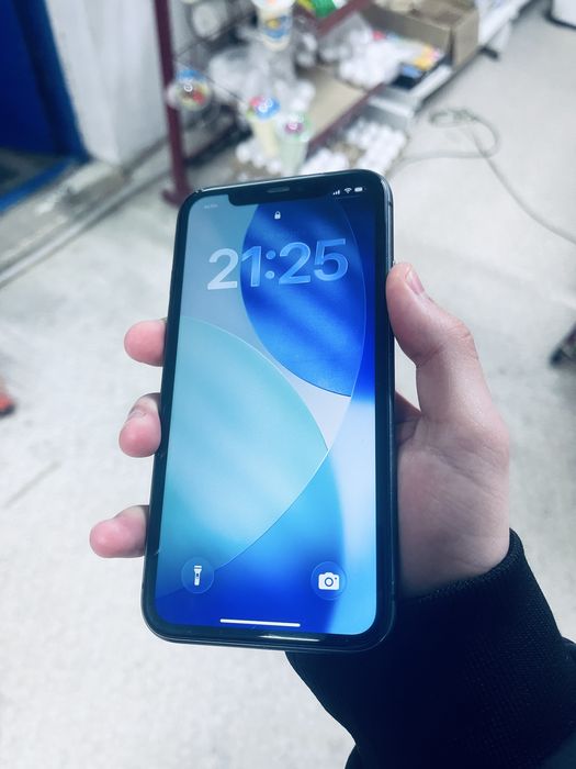 Продается идеальный iPhone 11