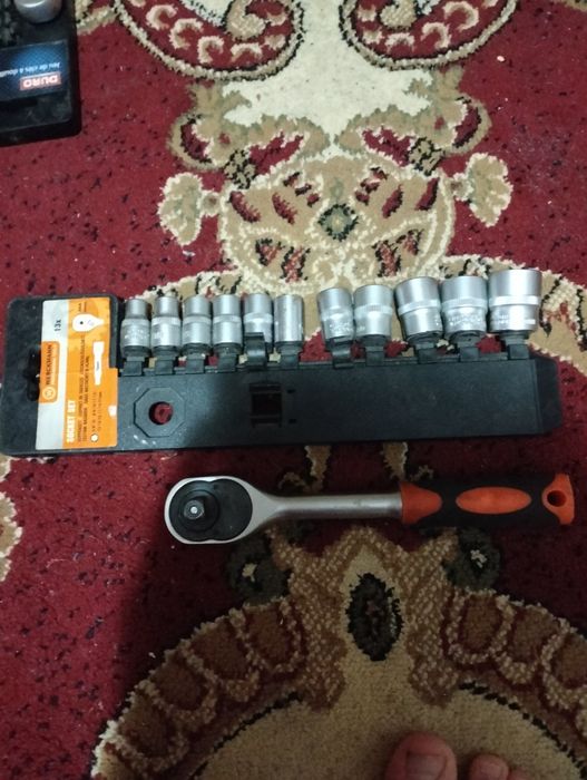 Două seturi tubulare