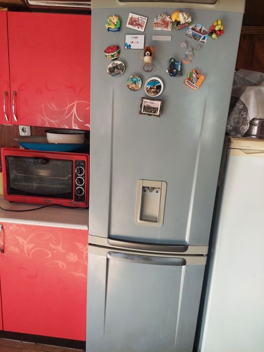 Продам холодильник