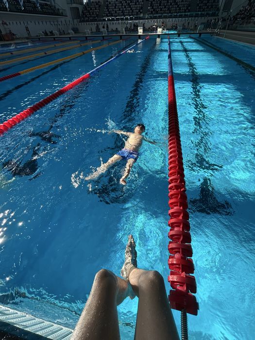 Cursuri de înot – pentru copii și adulți | Instructor calificat