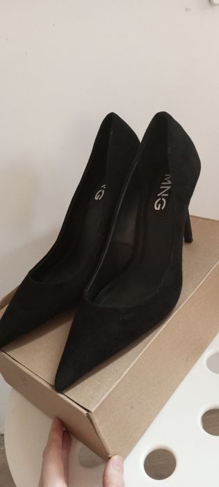 Лодочки замшевые черные Mango