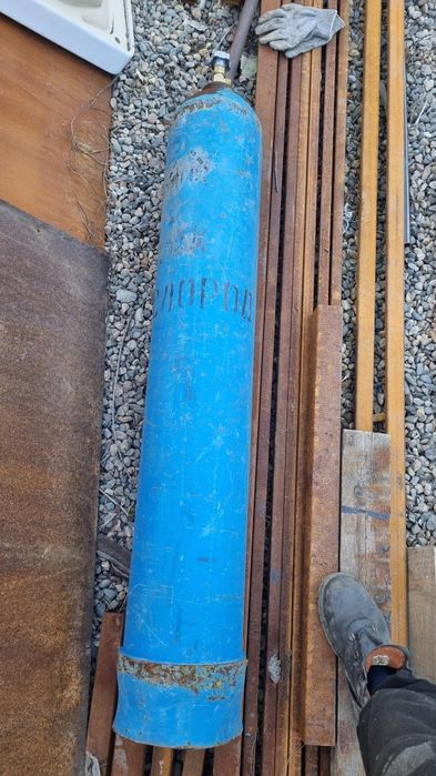 Продам кислородный баллон