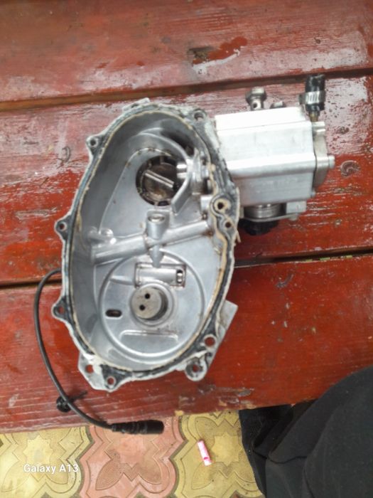 Pompa înaltă presiune benzina   audi a4 b6  2.0 FSI cod motor awa