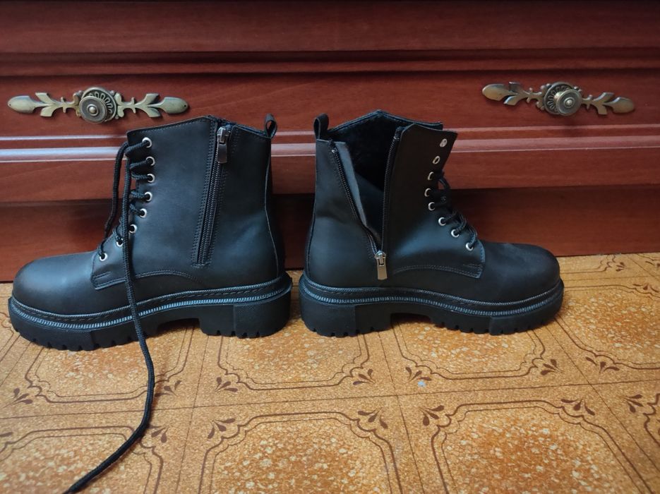 Продам ботинки (берцы)Новые