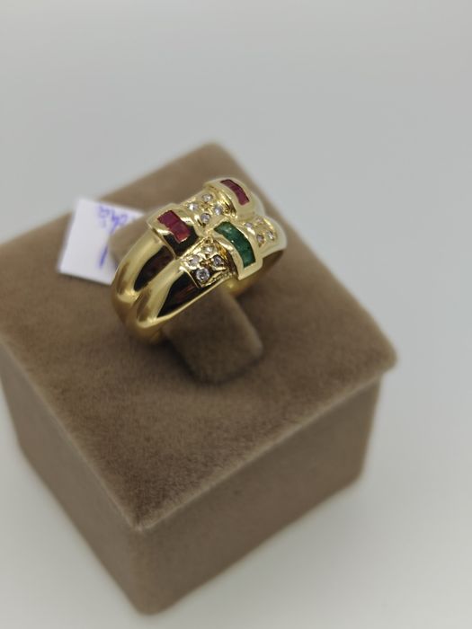 Inel aur 18k 4.40gr cu diamante smaralde și rubine (r)