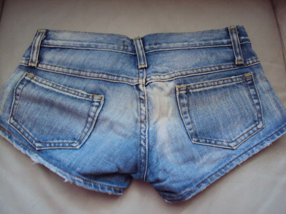 DSQUARED дамски дънкови панталони къси - 38 номер