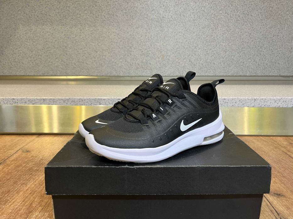 ОРИГИНАЛНИ *** Nike Air Max Axis / Black White