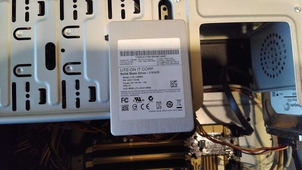 Настолен компютър Intel Core i3-4130, 8GB RAM, 1.0TB HDD,128GB SSD