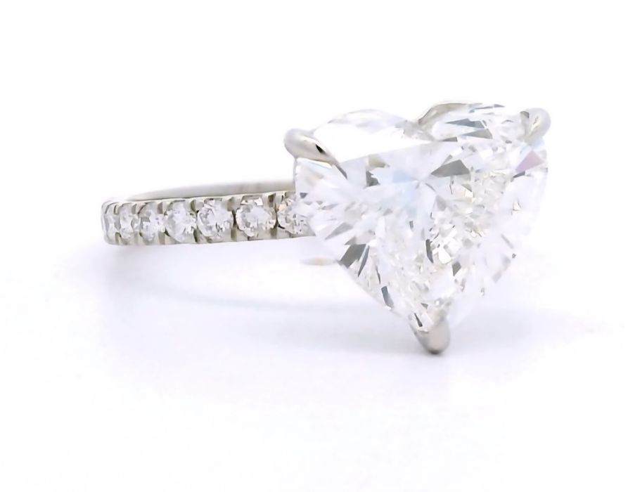 Inel logodna Diamant 3.33 carate alb si albastru inima E VS1 superb