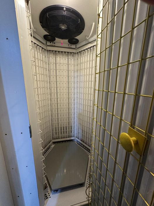 Solar Vertical de Bronzat Urgent 500€ sau SCHIMB cu diverse!