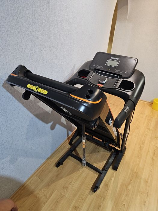 Беговая дорожка GENAU