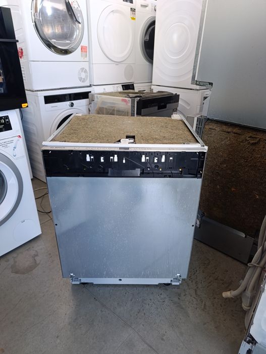 Съдомиялна за пълно вграждане BOSCH Super Silence