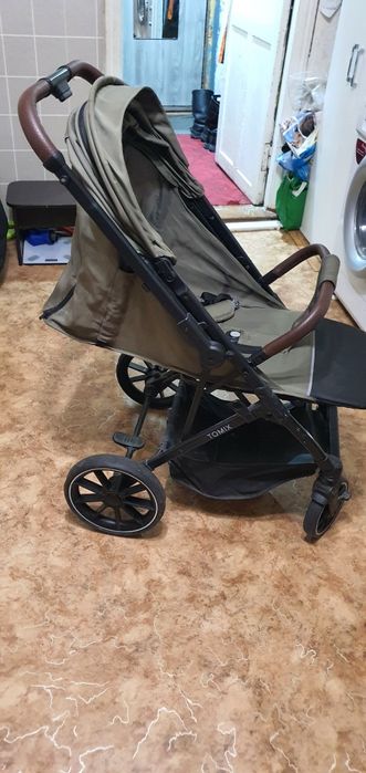 Продам коляску tomix