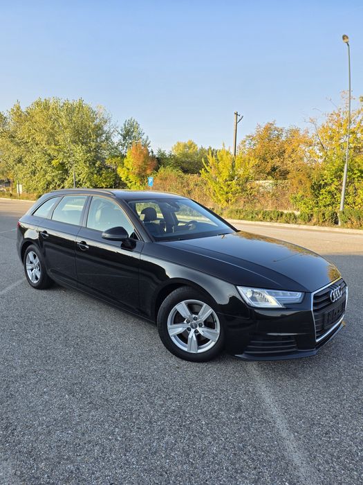 Audi A4/Navi/Automata/Piele//Bi-Xenon