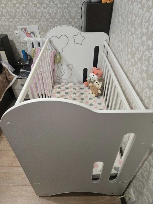 Продам детскую кроватку