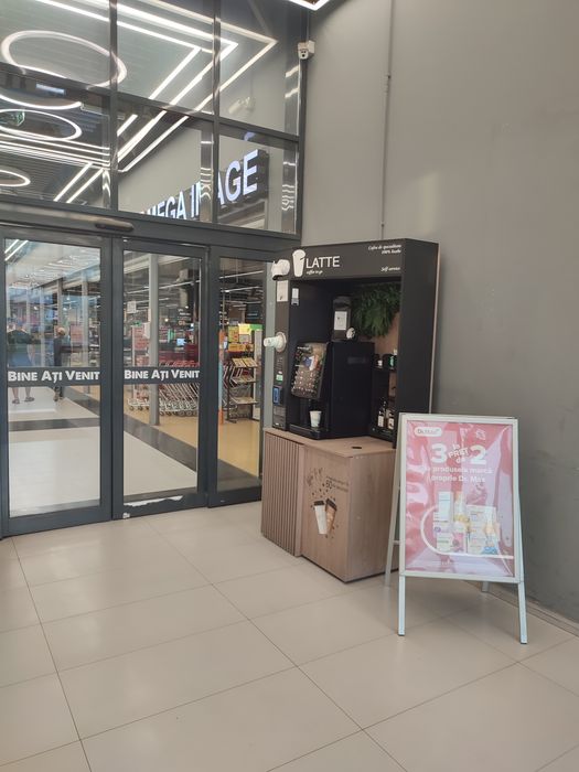 Aparat cafea vending profesional – tip LATTE – gata de utilizare