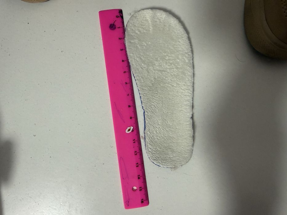 Продам весенние ботиночки