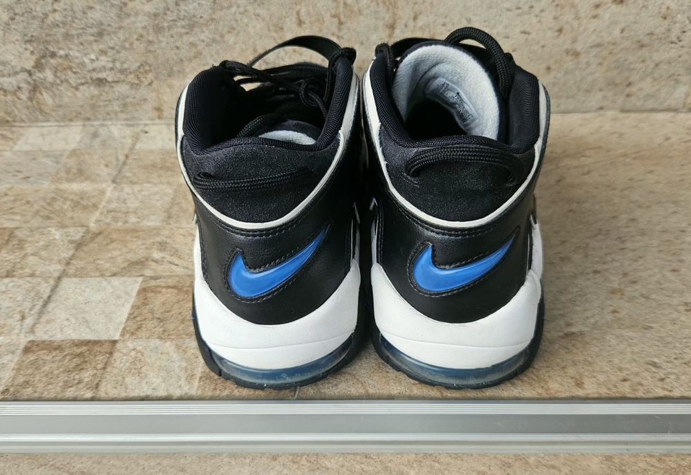 Vând adidași Nike Uptempo, mărimea 42.