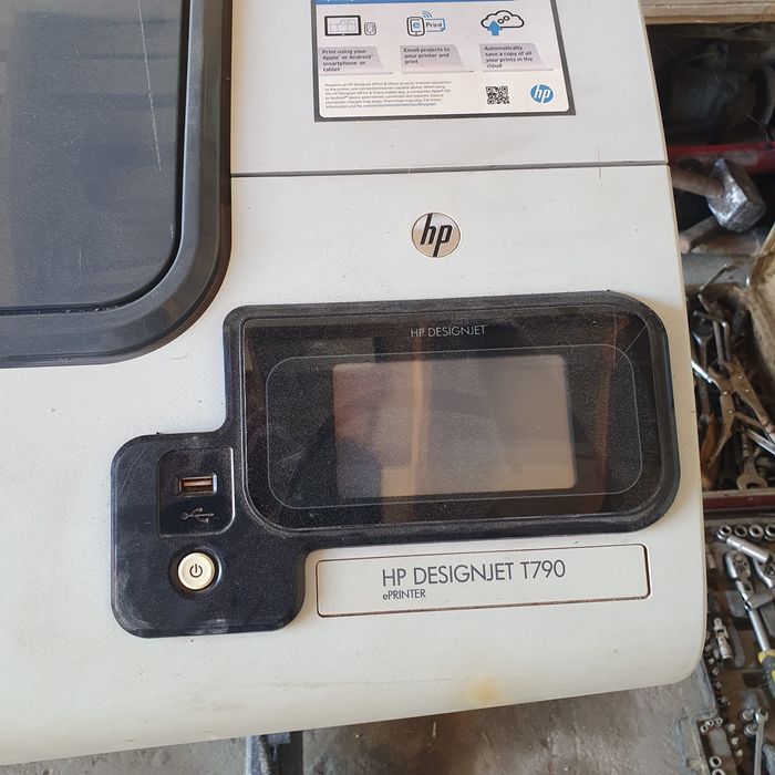 Принтер HPT790 Продам сатам