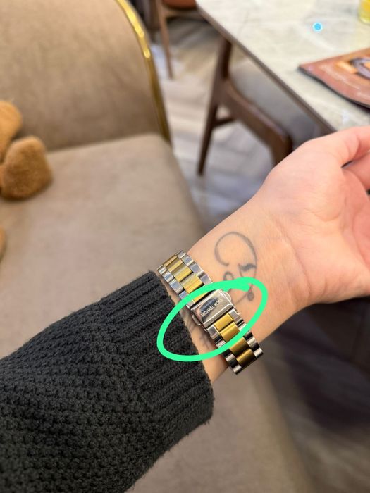 Продам часы Майкл корс оригинал