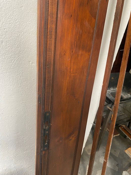 Дървена входна врата