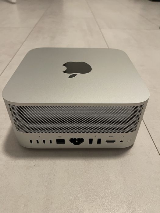 Mac Studio M2 Ultra 64GB RAM 1T SSD