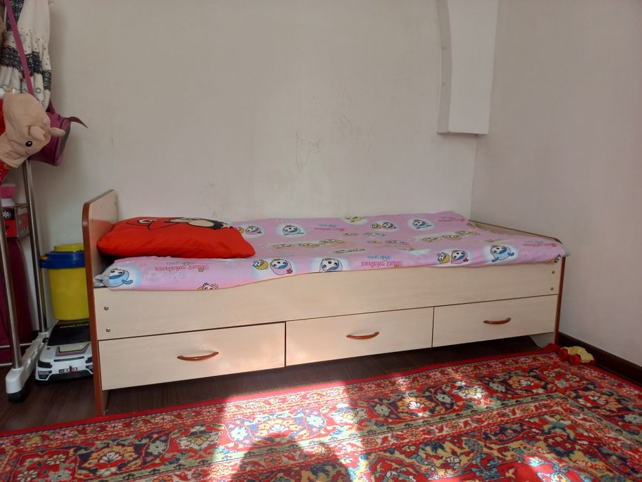 Bolalar mebeli sotiladi