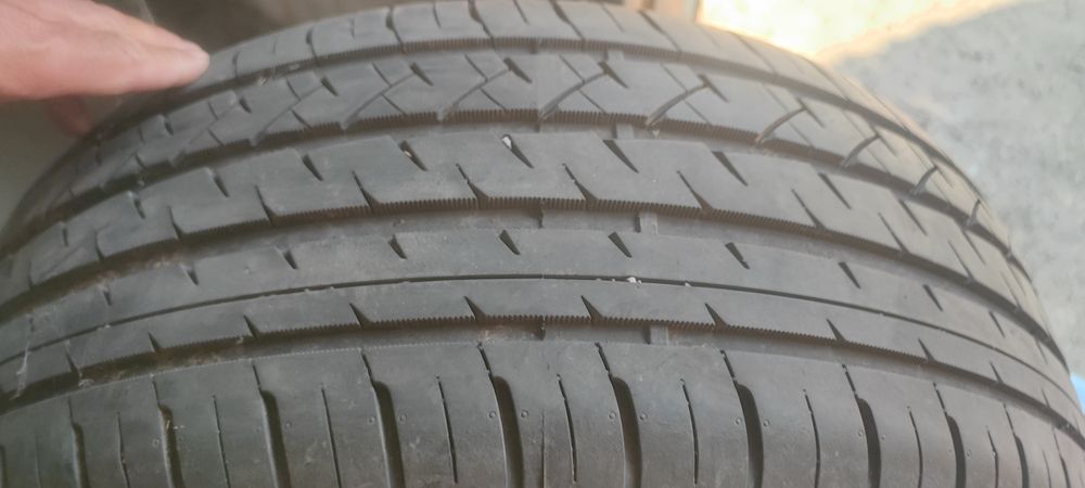 215/50/R17 продам шины