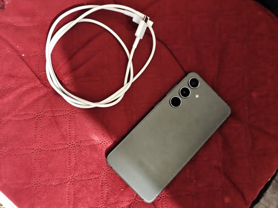 Samsung S24 impecabil