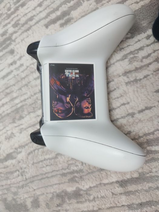 Xbox one s на  512 гигов