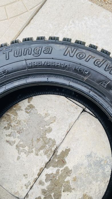 Продам шины 185/65/14 зимние