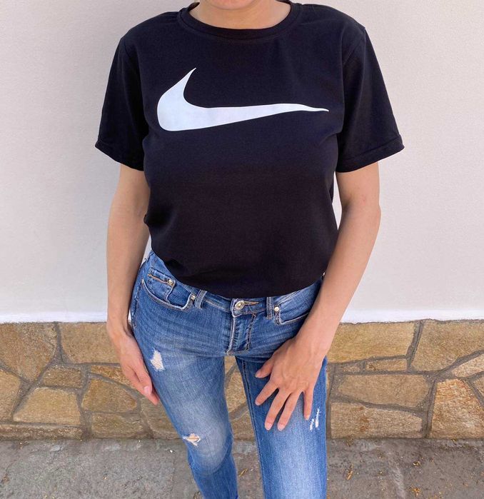 Дамски тениски North Face Hugo Dolce & Gabbana Nike Carl Lagerfeld