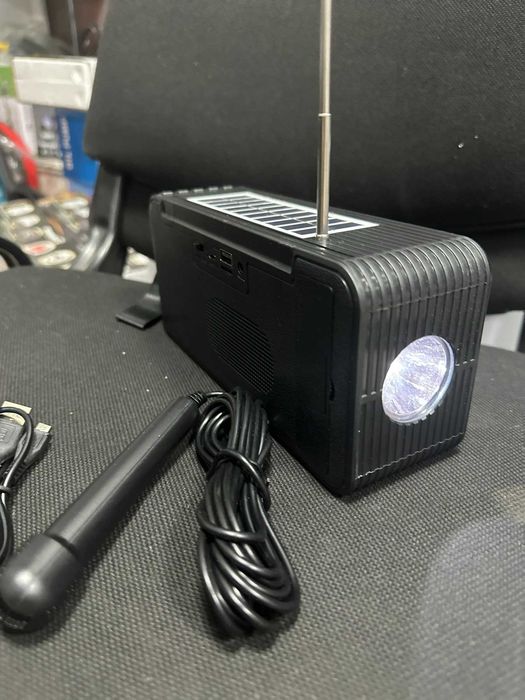 Акумулаторно радио със соларен панел joc