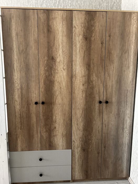 Продам шкафы в спальню