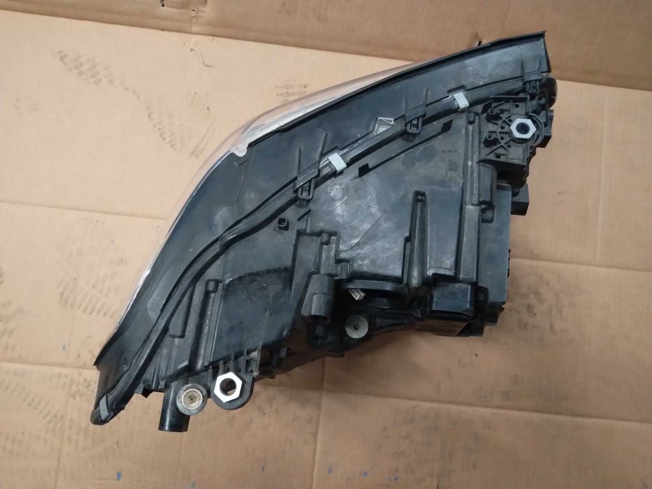 Ляв фар за BMW X3 2019 година