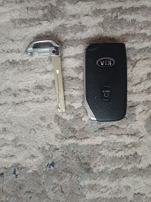 Продам ключи KIA