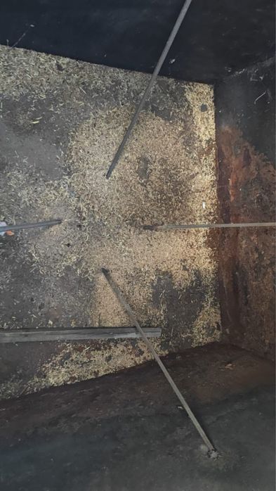 Емкоть под воду или отходы