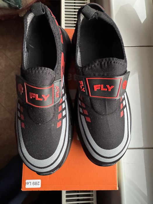 Pantofi de lucru fara sireturi