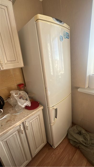 Продам холодильник  електро фирма