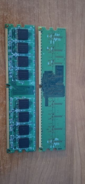2x RAM DDR2 1GB 667MHz Kingmax + NGMAX
