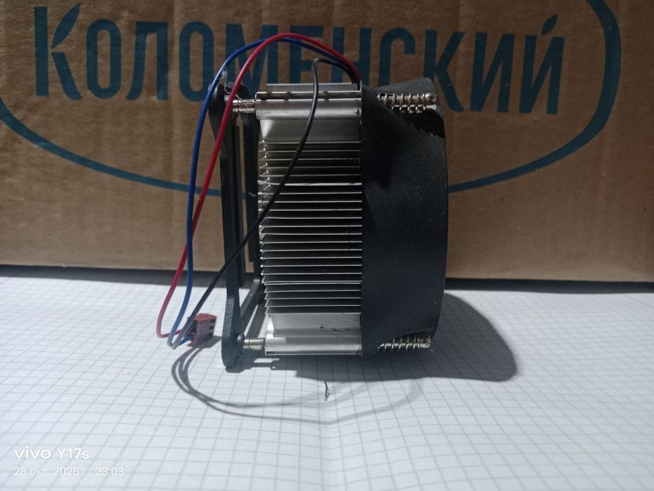 Кулер с винтовым креплением от Deepcool
