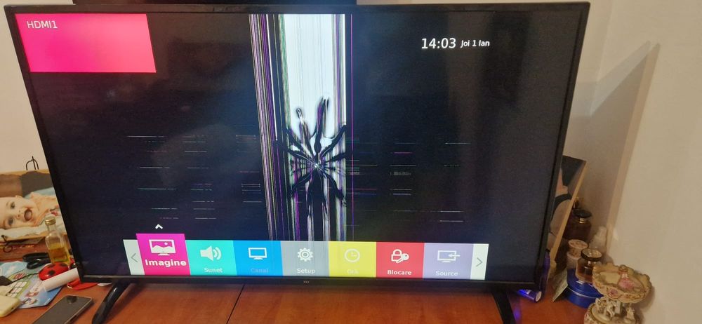 Smart tv nei pentru piese sau reparație