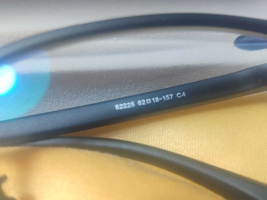 Очки солнцезащитные