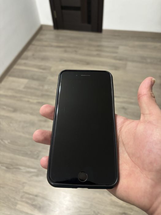 Iphone 7+ отличное состояние