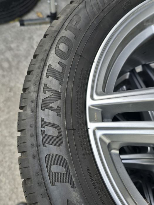 4 Броя 225/55/17 Dunlop 2x7,5mm 2x6,2mm