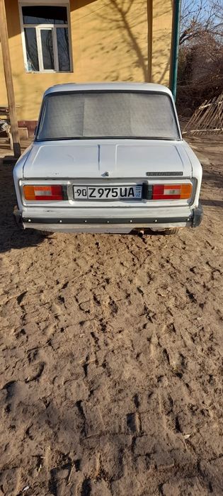 Moshina sro'shniy sotladi