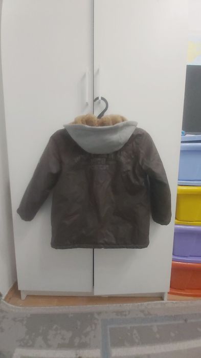 Продам куртки даром!!!