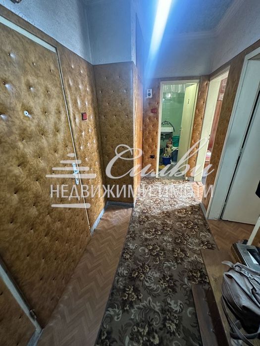 Двустаен ТУХЛЕН апартамент в кв.Запад 1 - изцяло ЮЖЕН и СРЕДЕН!