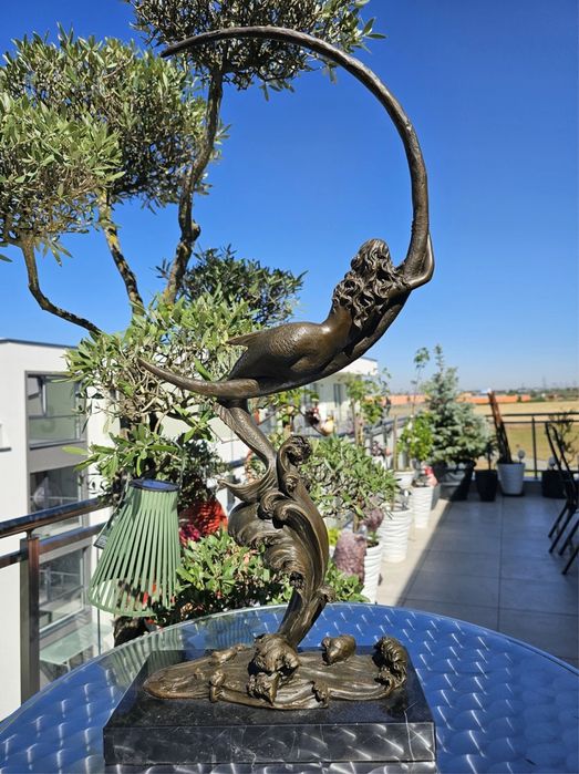 Statuetă decorativă "Sirena și Luna" – bronz patinat pe bază de marmură